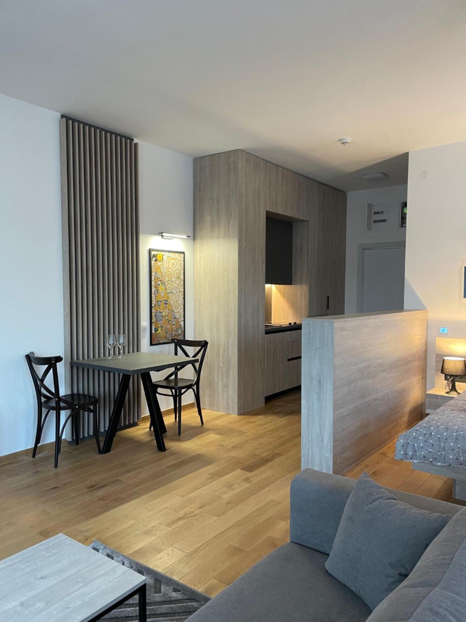 Apartmani G8 Pale Bilik gambar